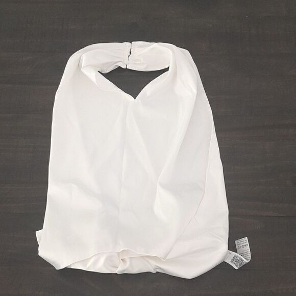 Halter top size medium great condition never used no tense - Picture 1 of 4